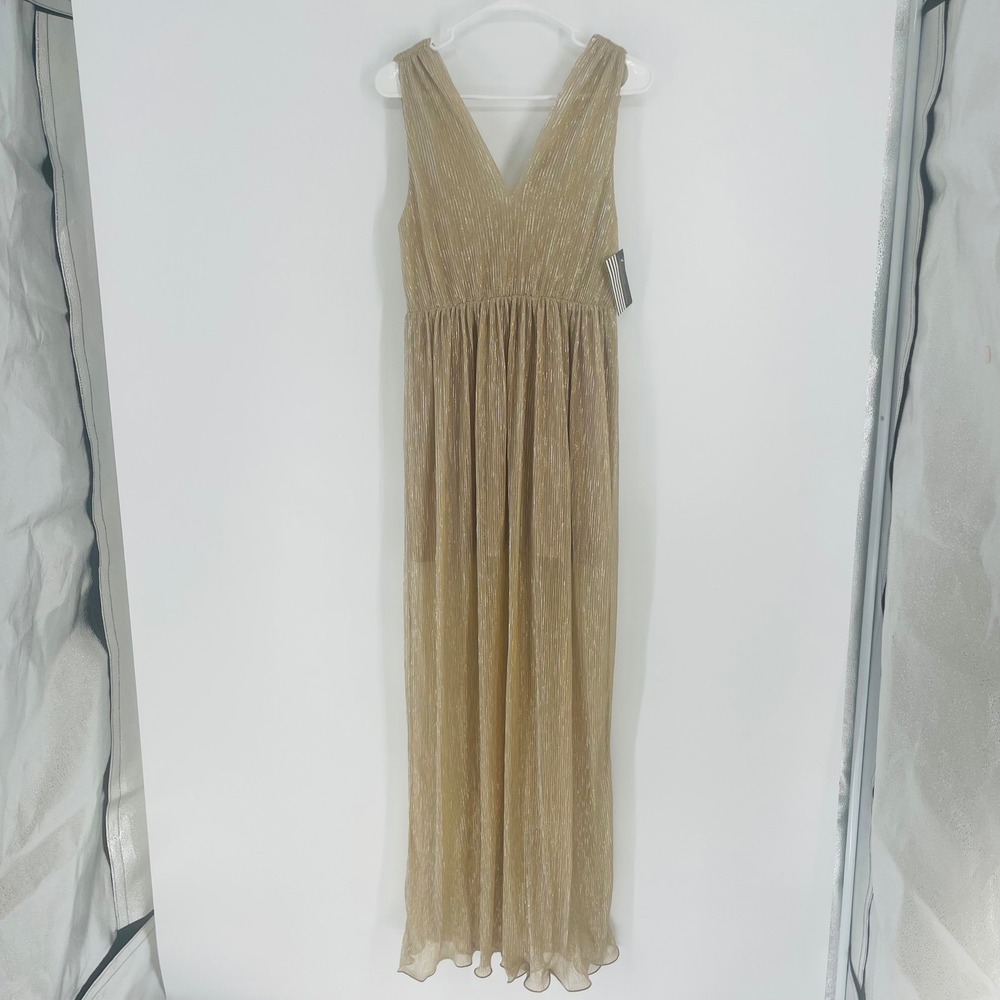 Honey Punch Gold Metallic Pleated V-Neck Maxi Gown Dress size Medium NWT Party
